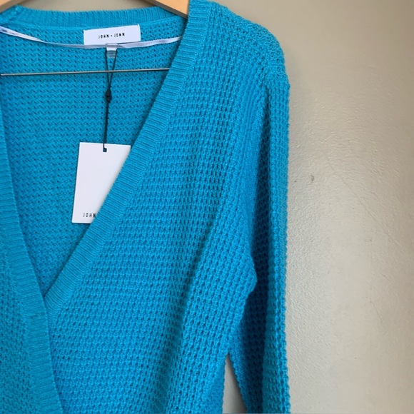 John + Jenn Faux Wrap Blue Knit Long Sleeve Sweater Women’s - Picture 3 of 6